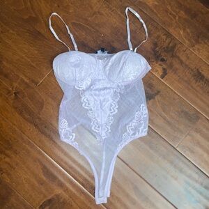 Privy lilac lace bodysuit